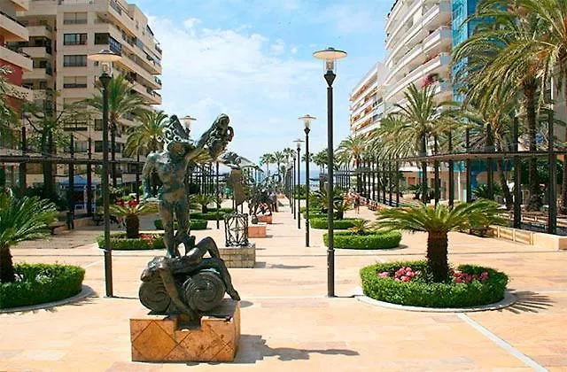 Amplio Apartamento Marbella Apartman