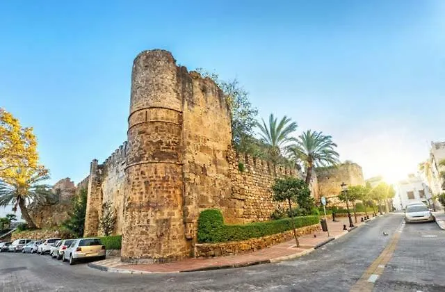 Amplio Apartamento Marbella 아파트